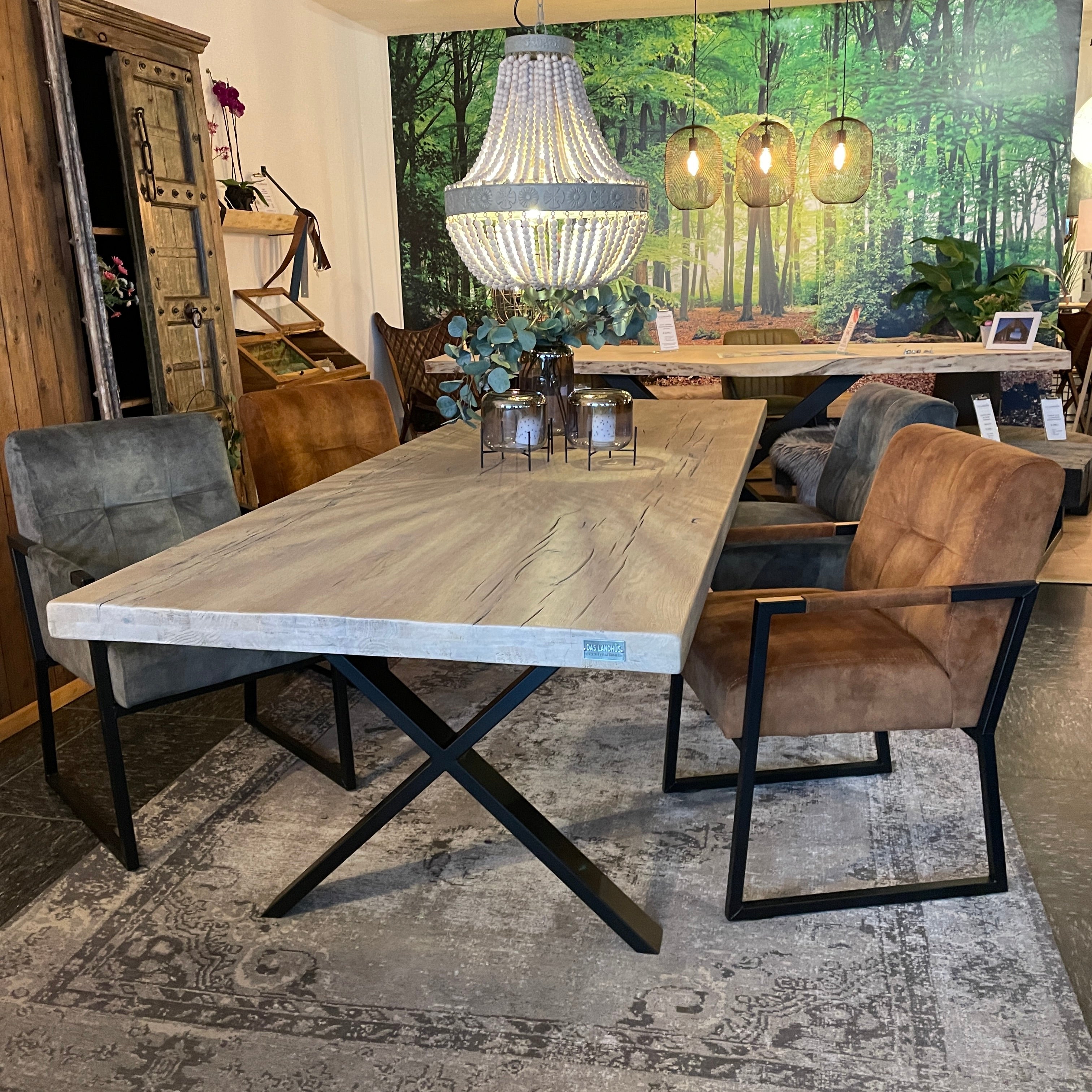 "Jacob - Grey Wash" -  Massivholztisch aus alten Scheunenbohlen