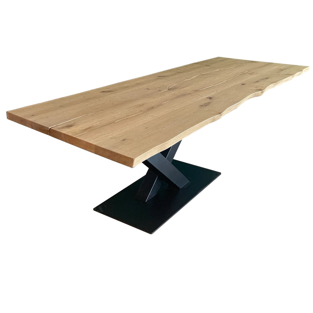 "Robert" -  Massivholztisch aus alten Dachböden