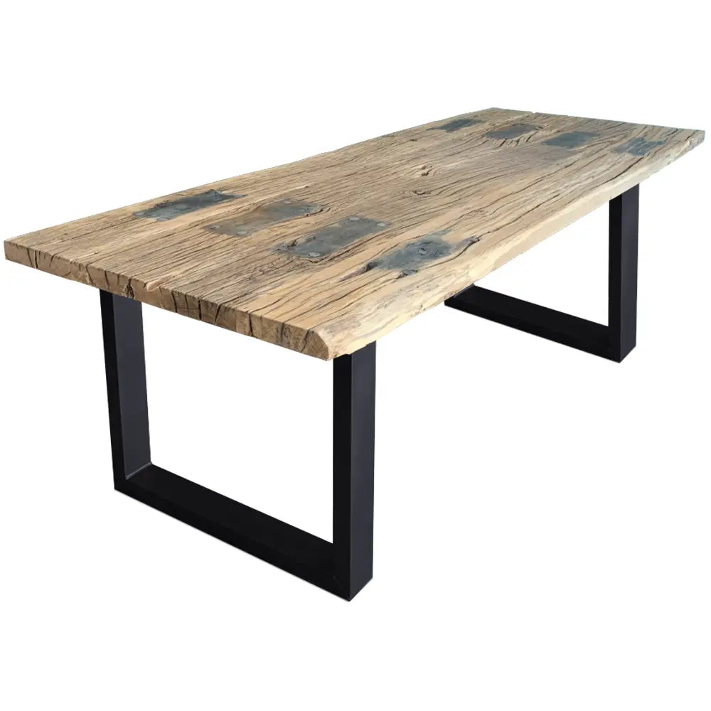 "Sietske" -  Massivholztisch aus alten & rustikalen Gleisbohlen aus Eiche*